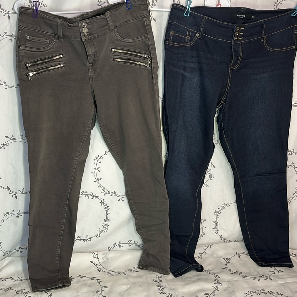 2 - Torrid Jeggings SZ 16R